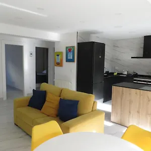Apartment Jardin Deluz, Con Wifi Y Parking Privado Gratis, Santander